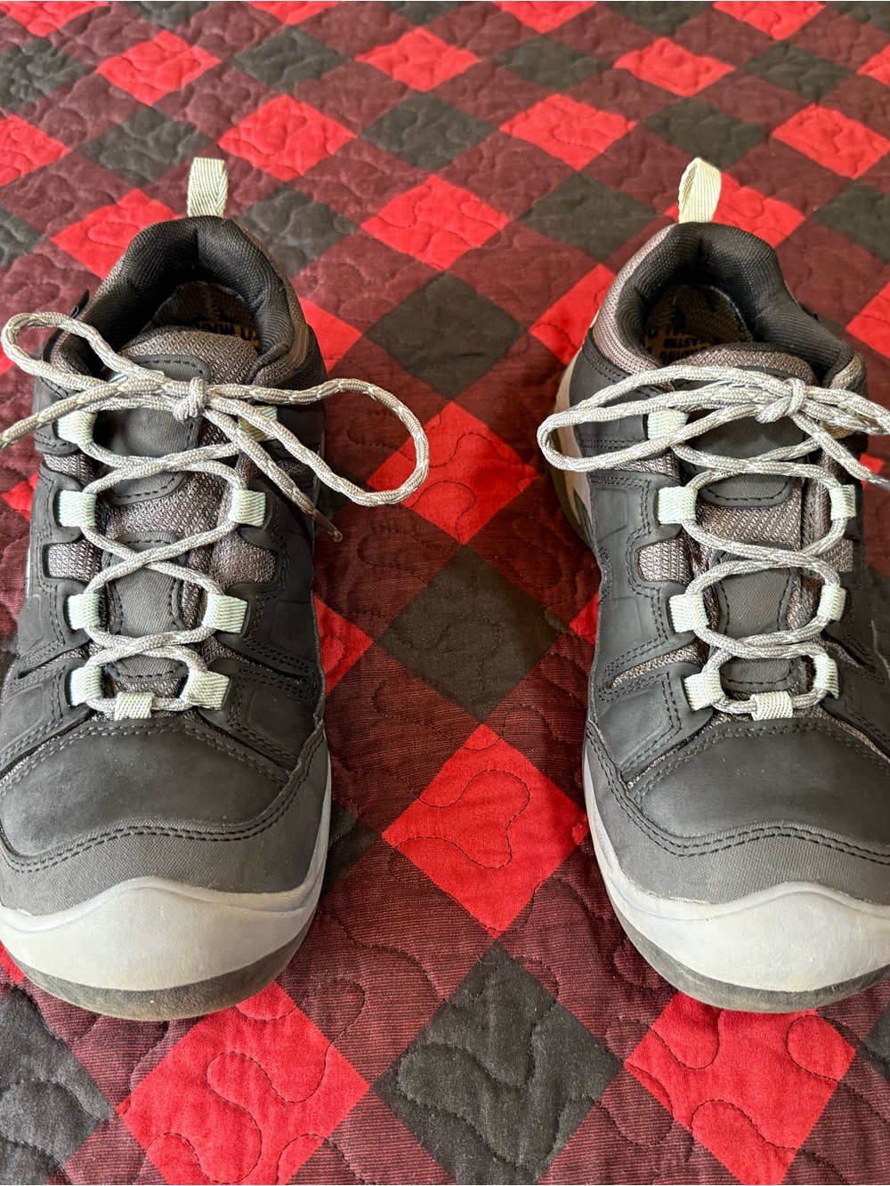 KEEN Circadia Vent Low Hiking Shoes Women’s Size 9.5